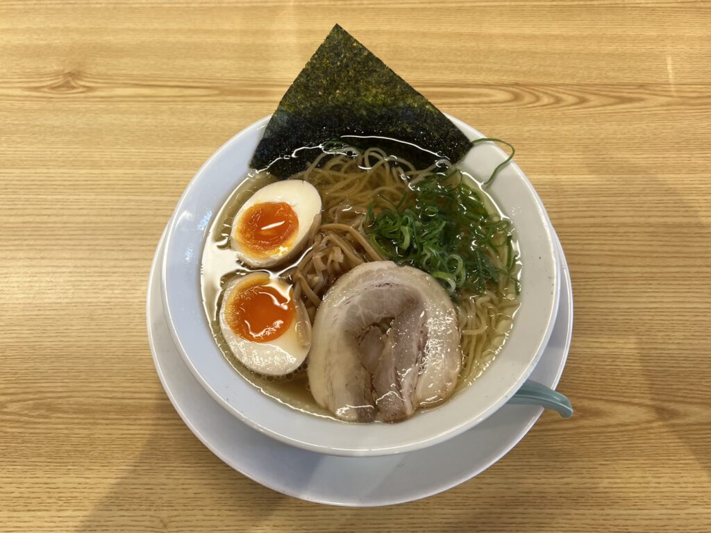 横浜家系ラーメン 住吉家 味玉中華そば塩