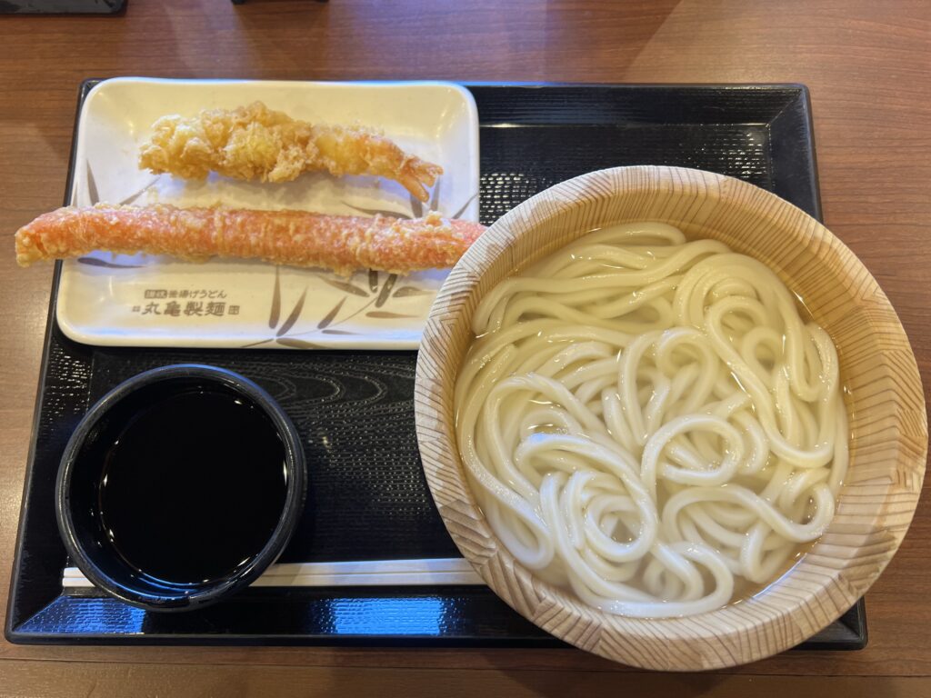 丸亀製麺 安城 釜揚げうどん えび天 カニカマ天